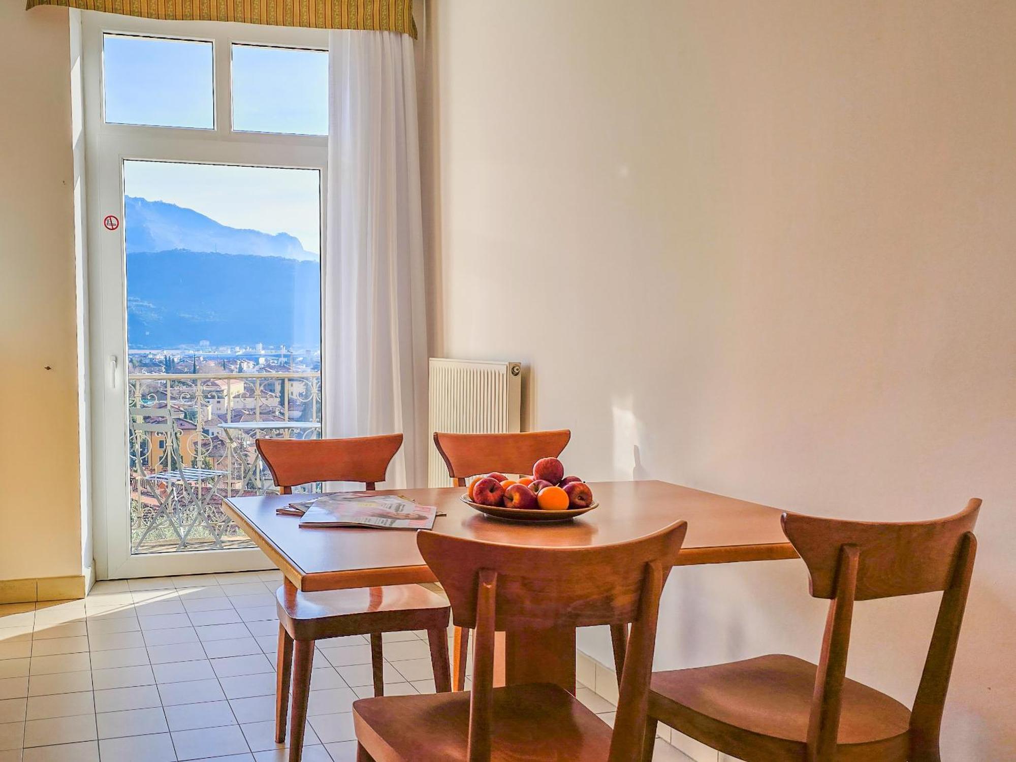 Aparthotel Englovacanze Riva del Garda Exterior foto